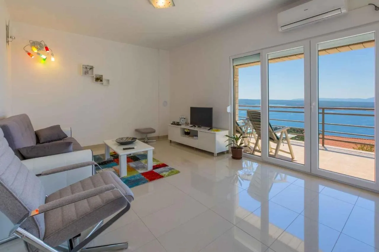 Apartment In Dramalj 39040