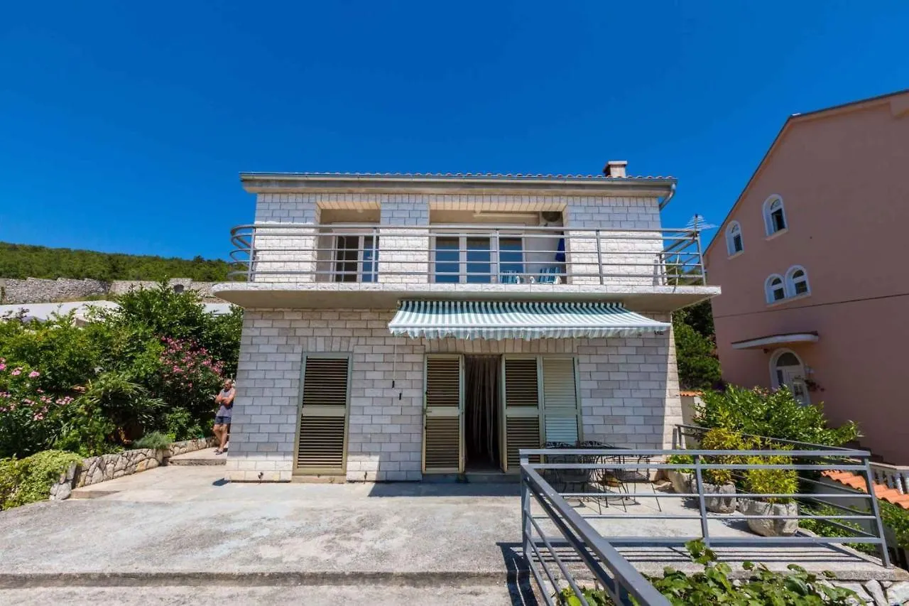 Apartment In Dramalj 39040