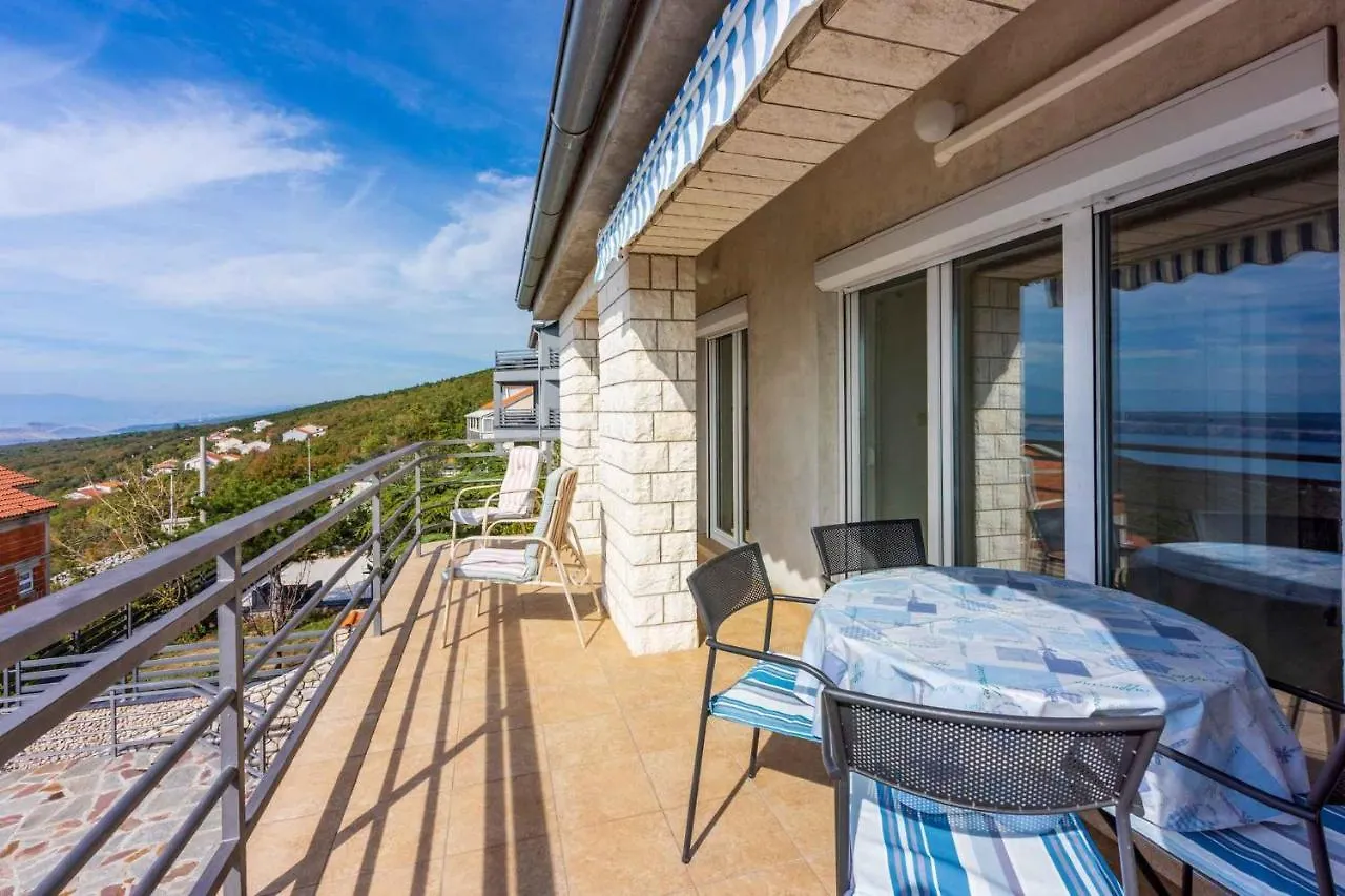 Apartment In Dramalj 39040