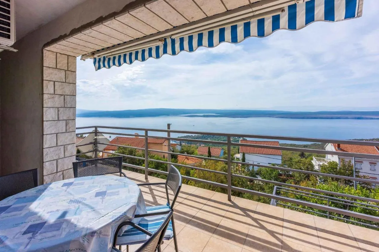 Apartment In Dramalj 39040