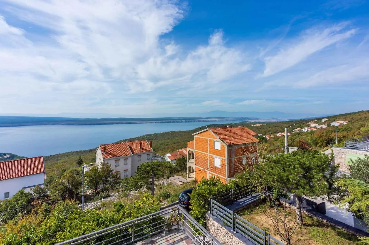 Apartment In Dramalj 39040