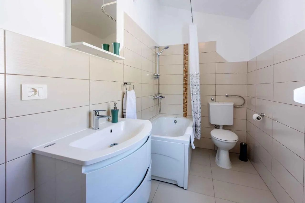 Apartment In Dramalj 39040 Croatia