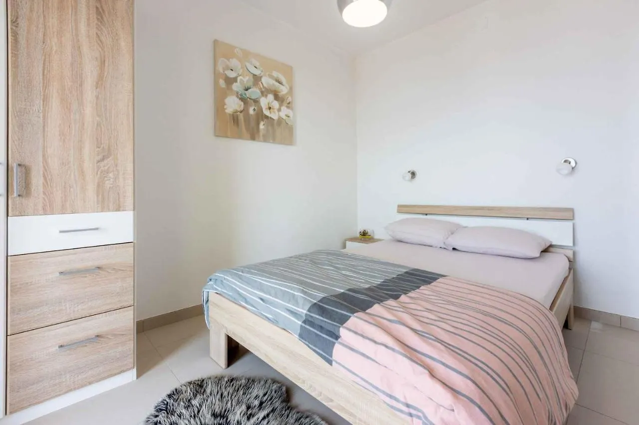 Apartment In Dramalj 39040 Croatia