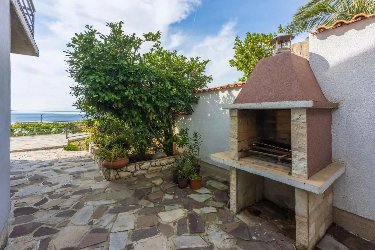 Apartment In Dramalj 39040